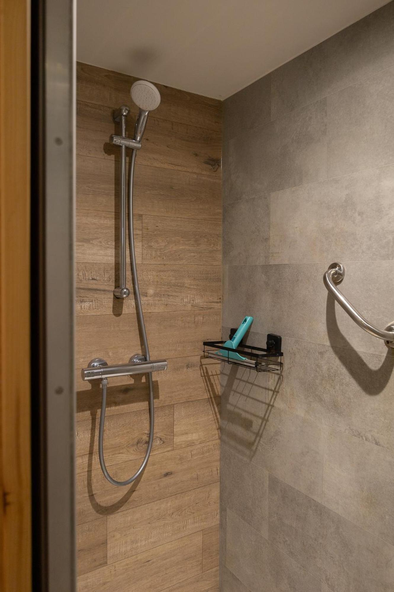 Vakantiehuis Veluws Genieten Met Whirlpool En Sauna Doornspijk Esterno foto